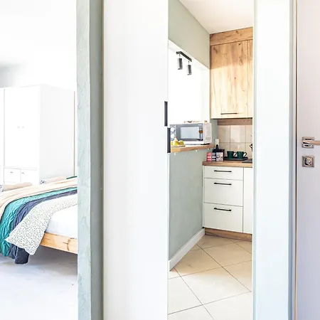 Czerniakowska 115 Superapart Апартаменты *